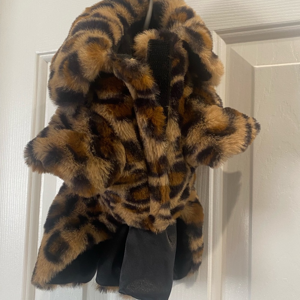 Kensington Kennel Club Leopard Print Faux Fur Dog Coat M